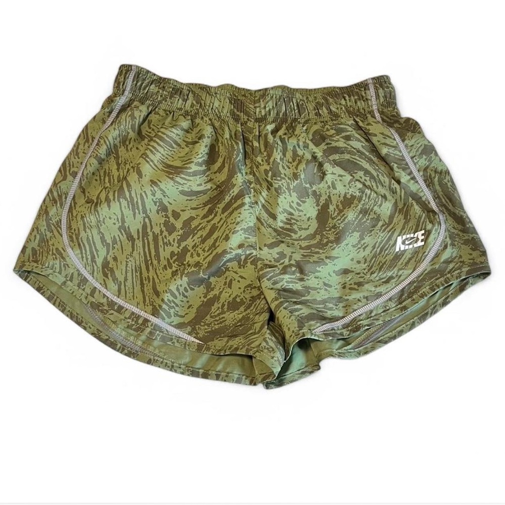 Nike Women’s Dri-Fit Icon Clash Tempo Shorts in Green Marble- sz Small